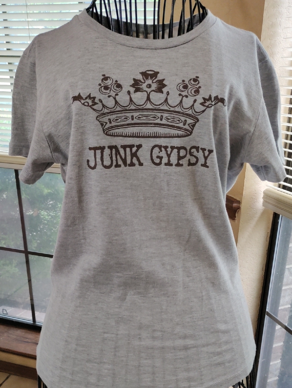 💥 5/$10💥 Junk Gypsy Women's Short Sleeve Tee in Light Gray